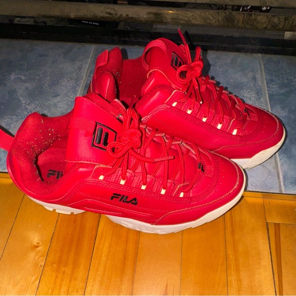 Fila disrupter Red Leather running shoes in good used condition! Size 9.5! - Picture 3 of 6